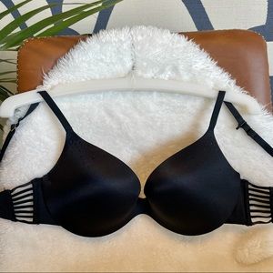 ⭐️2/$20⭐️LA SENZA Body Kiss Strappy Rhinestone Bra